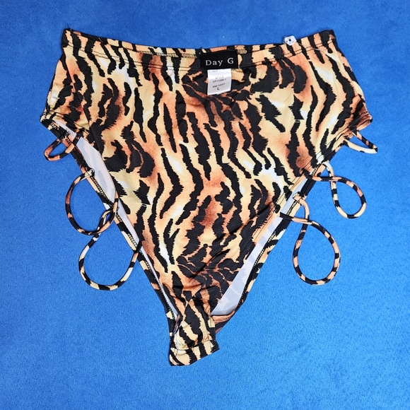 Day G Tiger Stripe Swim Bottom L - Picture 1 of 2